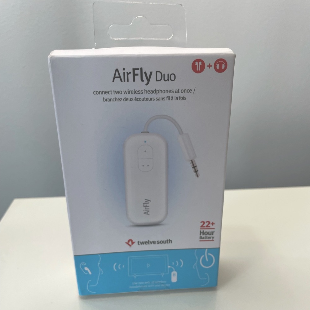 New Twelve South AirFly - Bluetooth Wireless Transmitter/Receiver